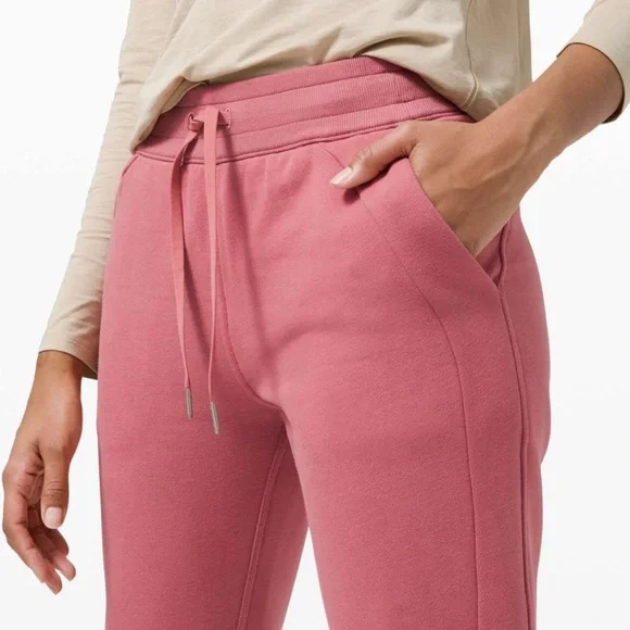 Lululemon Scuba High-Rise Jogger *Fleece Brier Rose - Picture 2 of 5